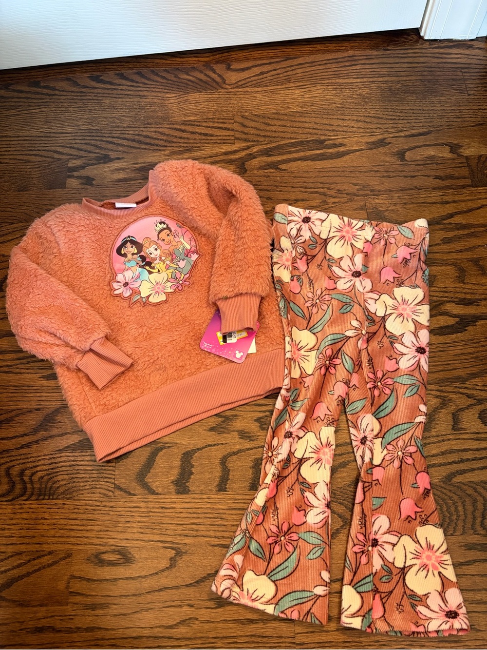 Girls' Princess Fuzzy Sweatshirt and Floral Bell-Bottoms Set